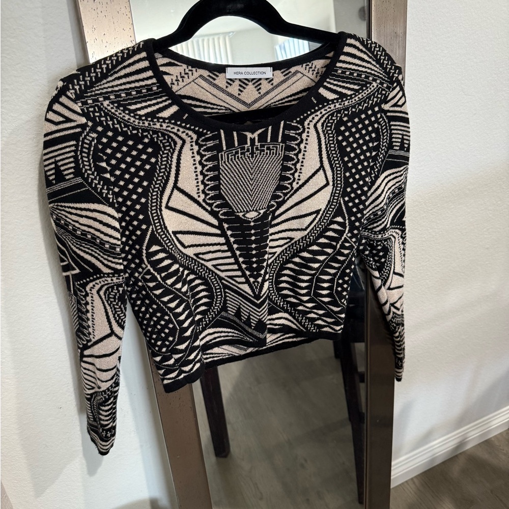 MISHA COLLECTION Geometric Black and Cream Sweatshirt